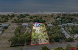 14 Sylvan Drive, Moore Park Beach, Qld 4670