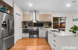 9 Merryfield Circuit, Williams Landing, Vic 3027