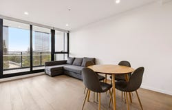212/2 Dalgety Street, Oakleigh, Vic 3166