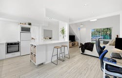 11/435 Pine Ridge Road, Runaway Bay, Qld 4216