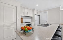 28 Shields Crescent, Encounter Bay, SA 5211