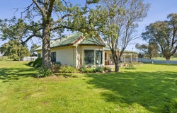 7875 Riverina Highway, Lowesdale, NSW 2646