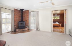 319 Haddon School Road, Haddon, Vic 3351