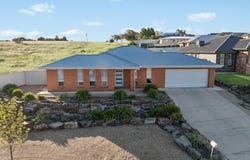 26 Sunvale Crescent, Estella, NSW 2650