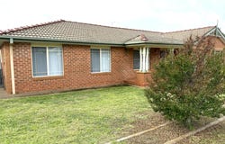 Unit 1/19 Berthong Street, Young, NSW 2594