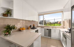 3/200 Glen Eira Road, Elsternwick, Vic 3185