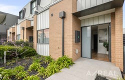 2 Brushbox Walk, Altona North, Vic 3025