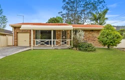 1/2 Cathy Crescent, Narara, NSW 2250