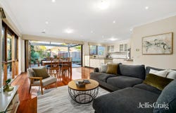 25 Haros Avenue, Nunawading, Vic 3131