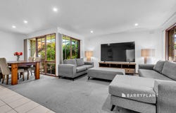 15 Earlston Square, Berwick, Vic 3806