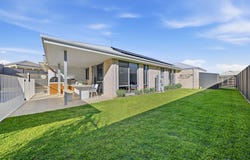 8 Bindarri Loop, Yanchep, WA 6035