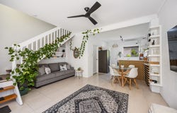 3/445 Esplanade, Torquay, Qld 4655