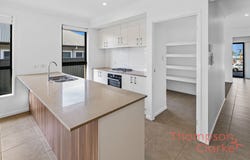 8 Turnberry Avenue, Cessnock, NSW 2325