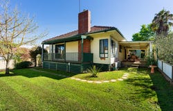 1 Douglas Crescent, Castlemaine, Vic 3450