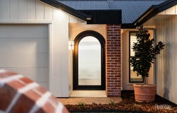 17 Mirambeena Drive, Highfields, Qld 4352