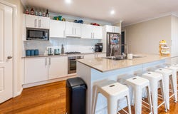 7 Parry Drive, Temora, NSW 2666