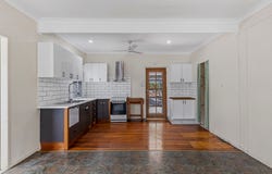 433 Rockonia Road, Lakes Creek, Qld 4701