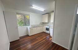 1 & 2/142 Park Street, Park Avenue, Qld 4701