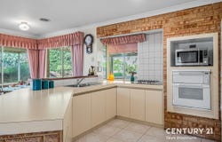 16 Edwards Entrance, Stratton, WA 6056