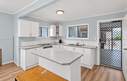104 Mount Lindesay Highway, Gleneagle, Qld 4285