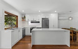 58 Vivian Street, Tennyson, Qld 4105