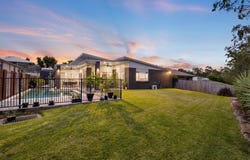 27 Sovereign Drive, Deebing Heights, Qld 4306