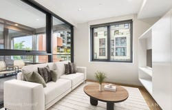210/10 Wominjeka Walk, West Melbourne, Vic 3003