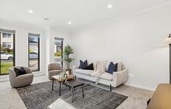 9 St Gwinear Lane, Cranbourne North, Vic 3977