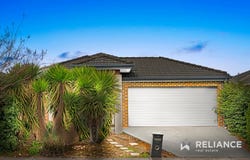 24 Tropic Circuit, Point Cook, Vic 3030