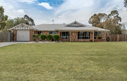 15 Cary Road, Glenvale, Qld 4350