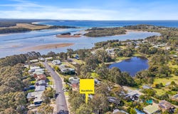 22 Hazel Road, Moruya Heads, NSW 2537