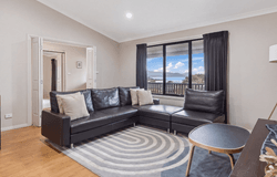 6 Gordon Heights, Bicheno, Tas 7215