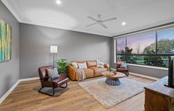 5 Balmoral Crescent, Drouin, Vic 3818