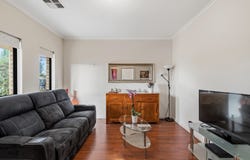 8 Admiral Parade, Munno Para, SA 5115