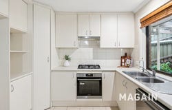 32 Crossing Road, Aberfoyle Park, SA 5159
