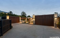 28 Old Mornington Road, Mount Eliza, Vic 3930