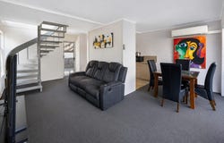 1/8 East Gordon Street, Mackay, Qld 4740