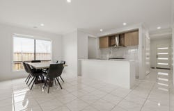 6 Alderley Crescent, Deanside, Vic 3336