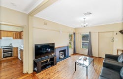 90 Mitchelmore Street, Mount Austin, NSW 2650