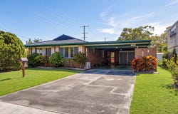 21 Saint Nicholas Street, Runaway Bay, Qld 4216