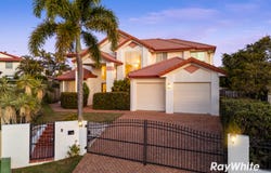 15 Bells Place, Carindale, Qld 4152