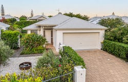 5 The Parkway, Yamba, NSW 2464