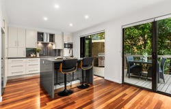 1 Tea Tree Place, Kirrawee, NSW 2232
