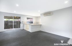 2/4 Mooney Close, Goodna, Qld 4300