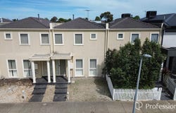 16 Tute Lane, Melton West, Vic 3337