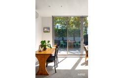 G11/1 Grosvenor Street, Doncaster, Vic 3108