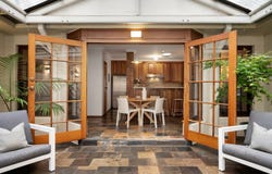 9 Bushland Drive, Bellevue Heights, SA 5050
