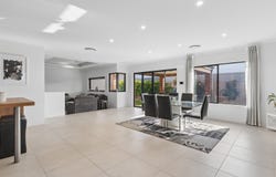 5 Criddle Way, Hammond Park, WA 6164