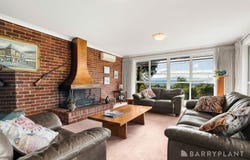 18 Saddleback Ridge, Chirnside Park, Vic 3116