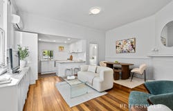 1&2/49 Regent Street, Sandy Bay, Tas 7005